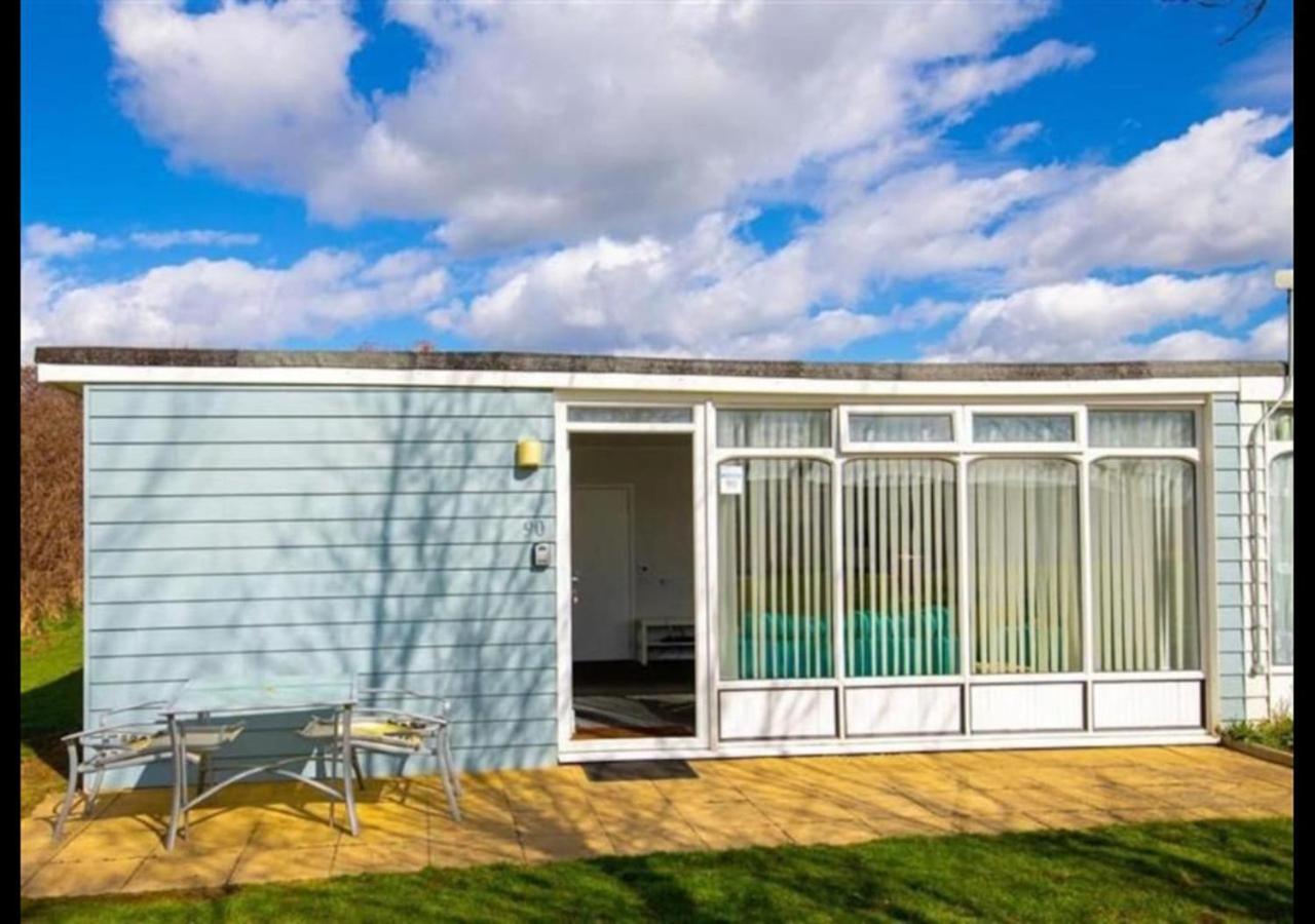 K90 - Chalet - Parkdean Resorts, Camber Sands Экстерьер фото
