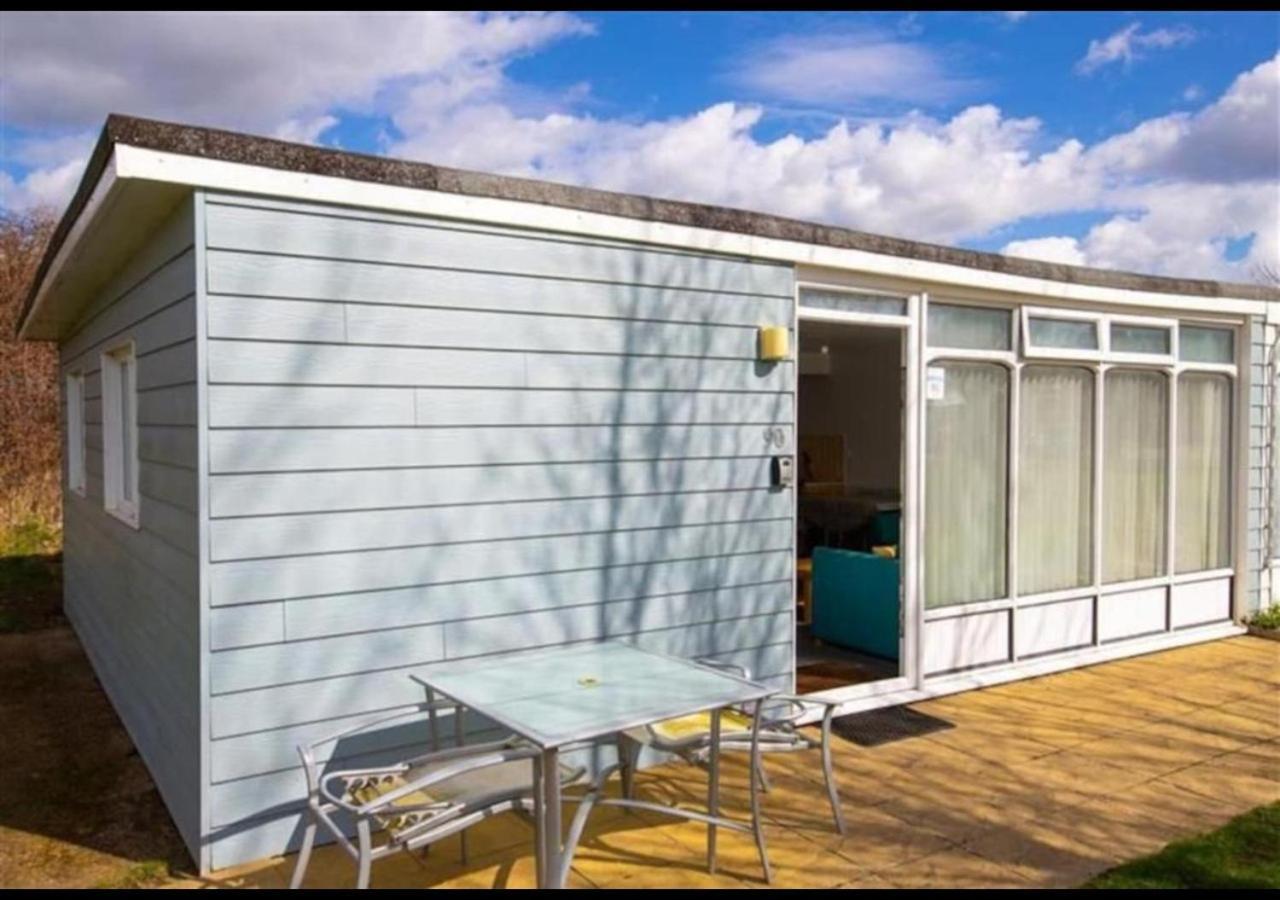 K90 - Chalet - Parkdean Resorts, Camber Sands Экстерьер фото